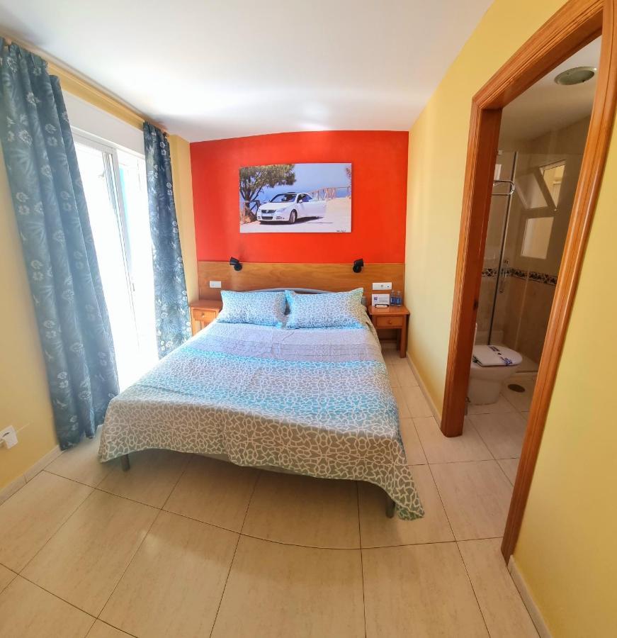 בנאחראפה Hostal La Estacion מראה חיצוני תמונה