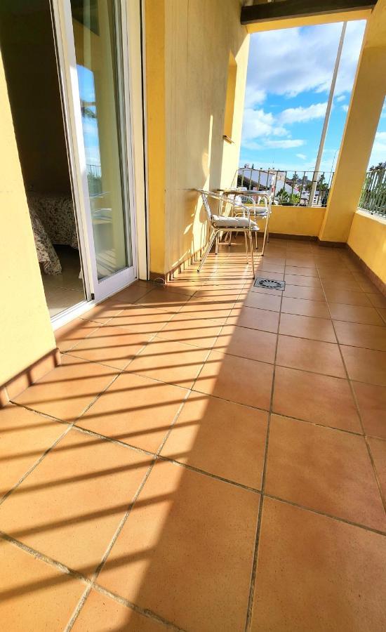 בנאחראפה Hostal La Estacion מראה חיצוני תמונה
